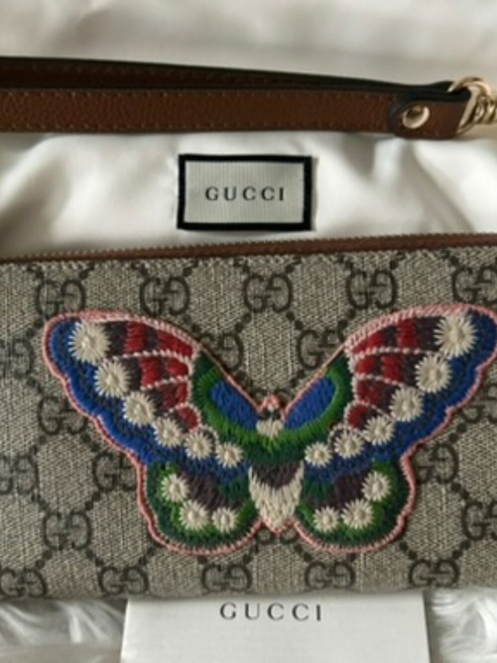 Special Edition Gucci Butterfly Embroidered GG Supreme Wristlet Zippy Clutch